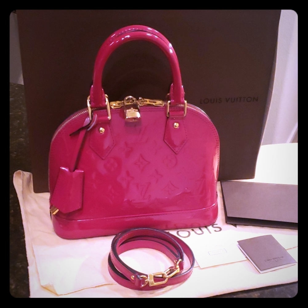 Louis Vuitton Alma Vernis BB Rose Indien